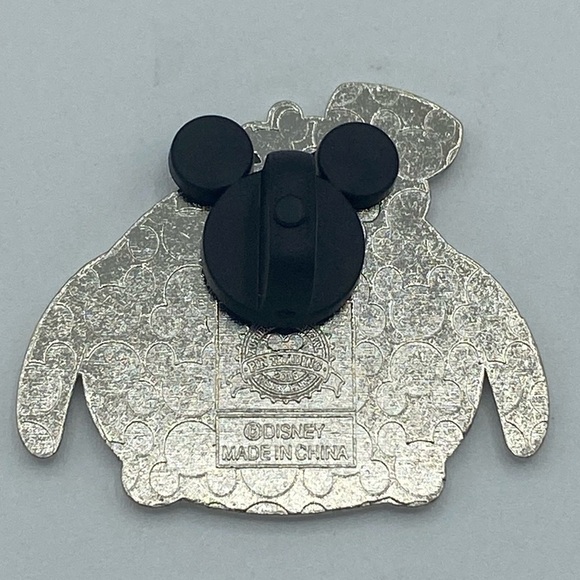 Disney 2015 Tsum Tsum Goofy Mickey Mouse Official Trading Pin - Picture 2 of 4